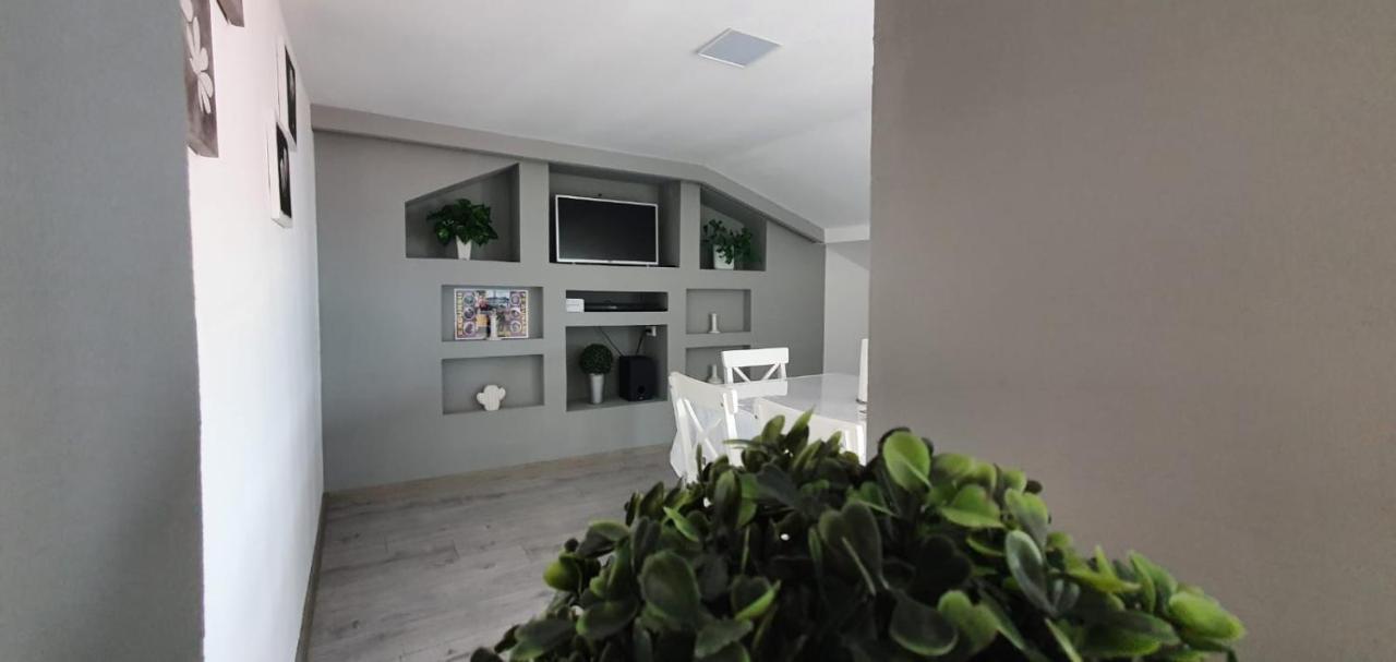 Apartament La Sika Orsova Exterior photo