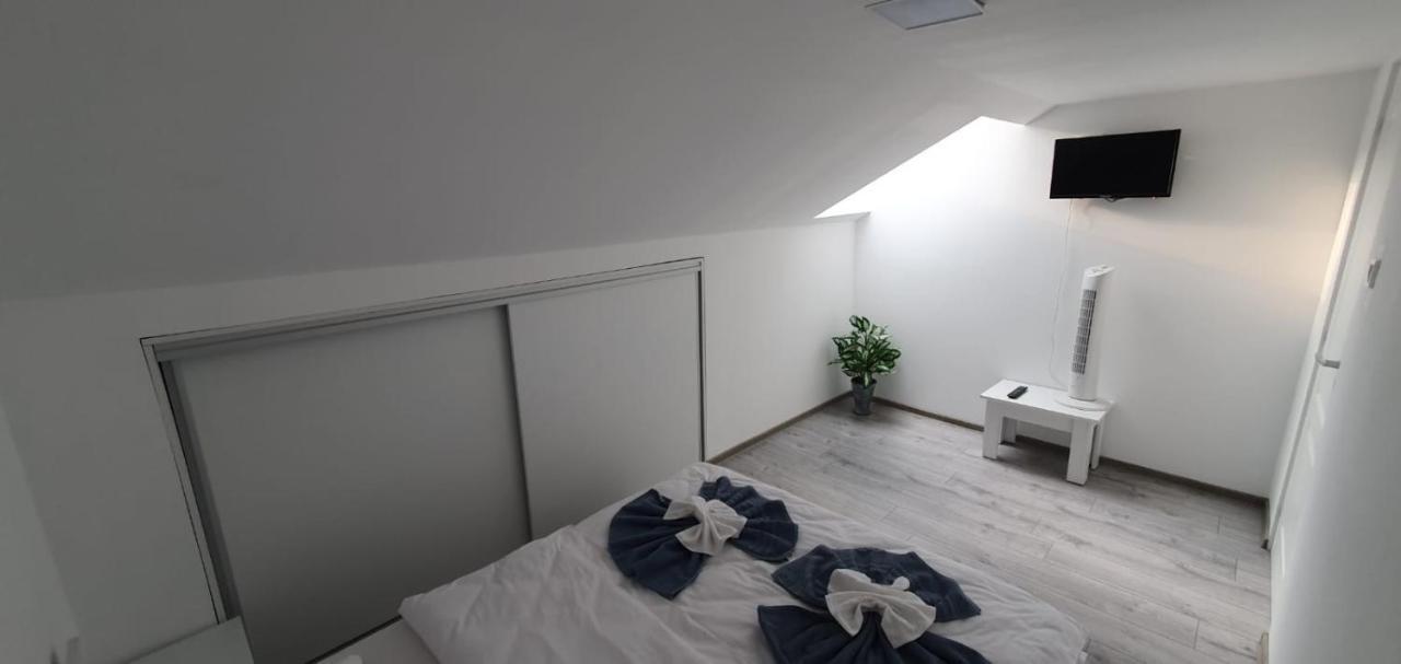 Apartament La Sika Orsova Exterior photo